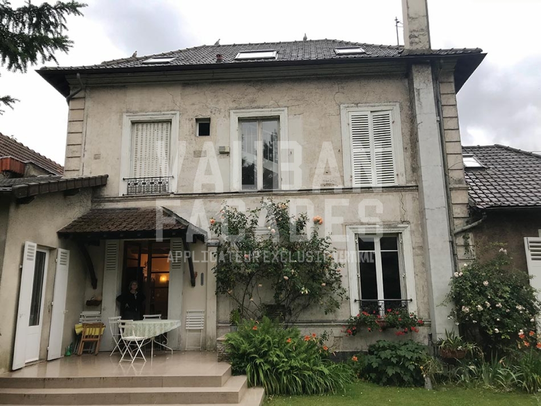 Rénovation des façades d'une belle demeure à Villemomble - Avant