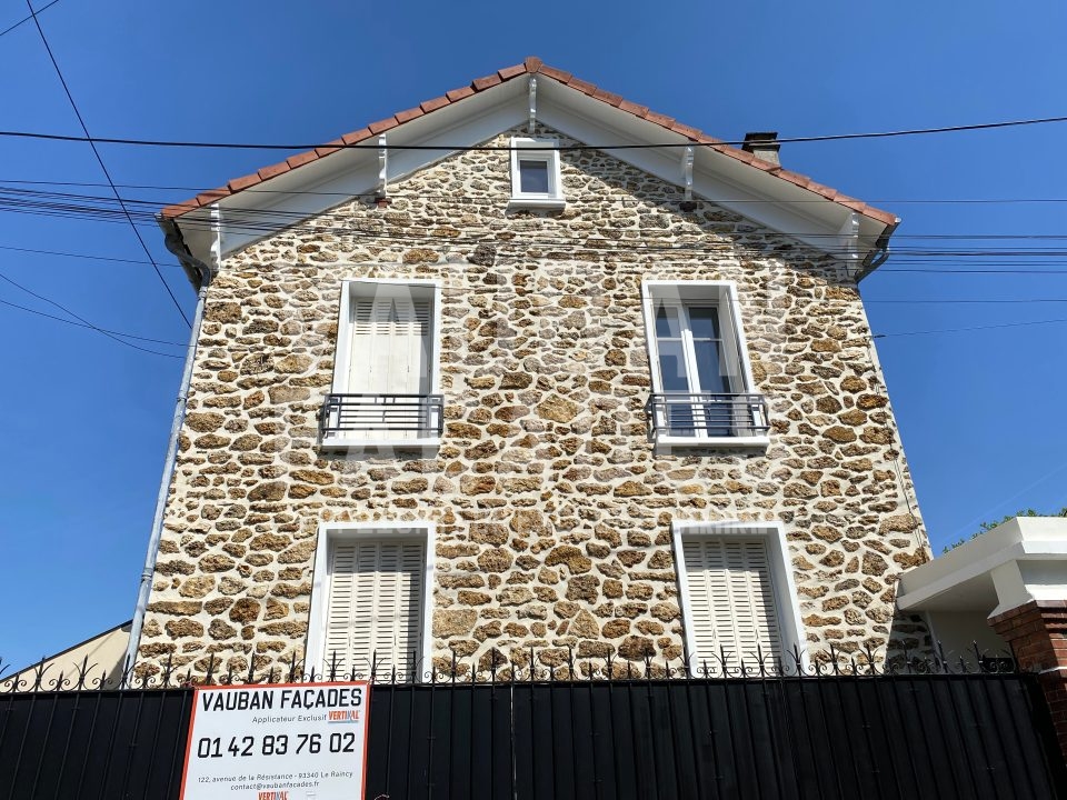 Façadier d'une maison à Rosny-sous-Bois, 93064, Seine-Saint-Denis