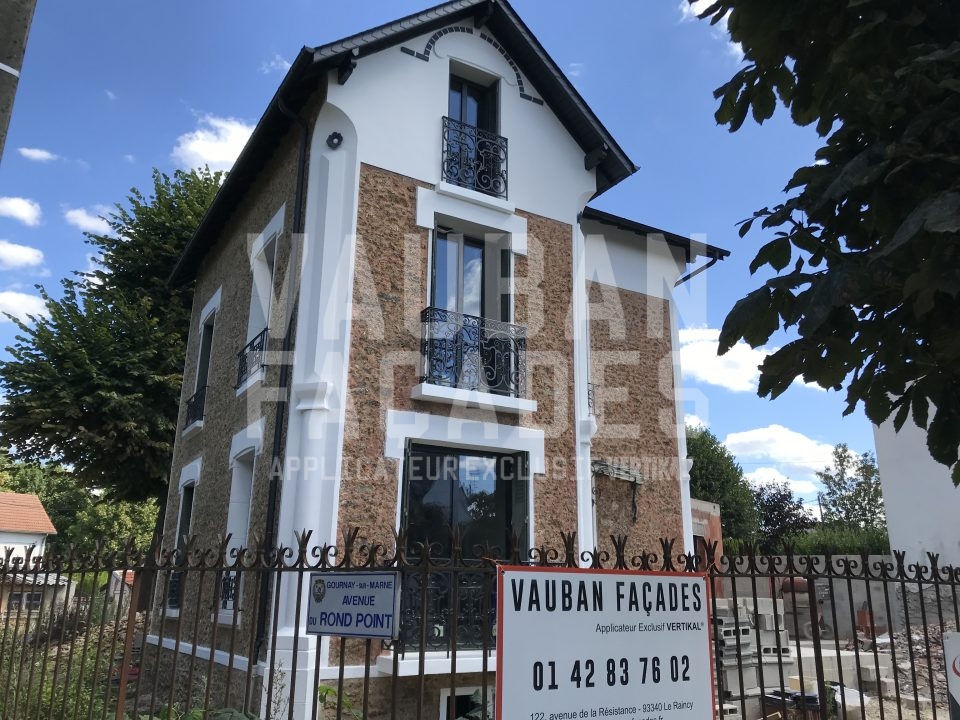 Peintures façades d'une maison à Gournay-sur-Marne, 93460, Seine-Saint-Denis